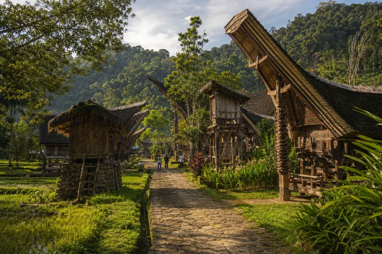 Suasana Desa Adat yang Autentik dan Menenangkan